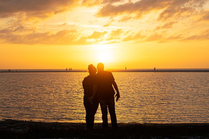Island Sunset and Skyway Light Show - 3hr Boat Cruise in St. Pete - Sand Dollar Island and Fort De Soto: Dry Sand Sunset and Shell Hunting