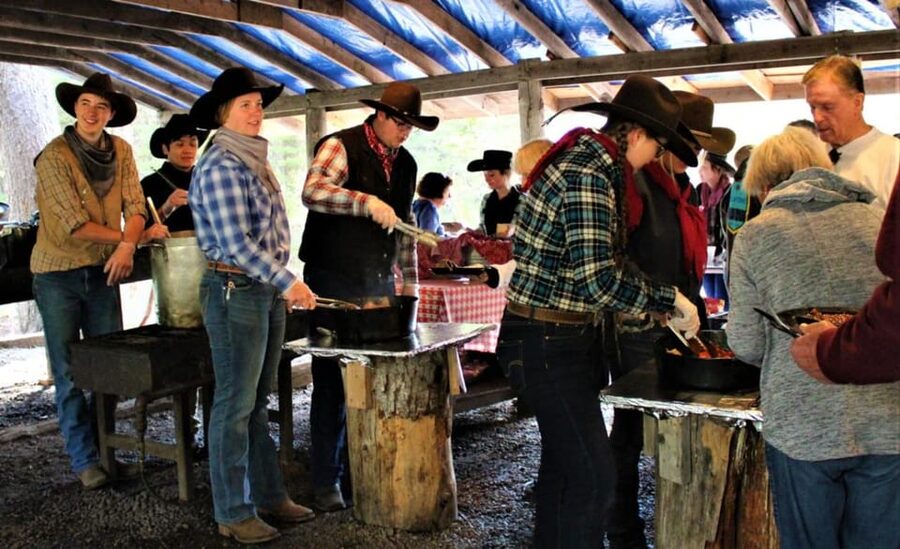 Jackson: Chuck Wagon Cookout and Live Show - Downsides You Should Know Before You Go
