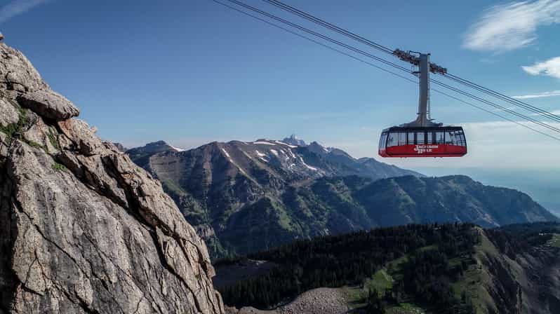 Jackson Hole: Aerial Tram and Gondolas Sightseeing - First Stop: Tickets and Getting to Tram Operations Fast