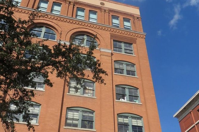 JFK Assassination and Museum Tour with Lee Harvey Oswald Rooming House - Dealey Plaza National Historic Landmark District, facts and geography