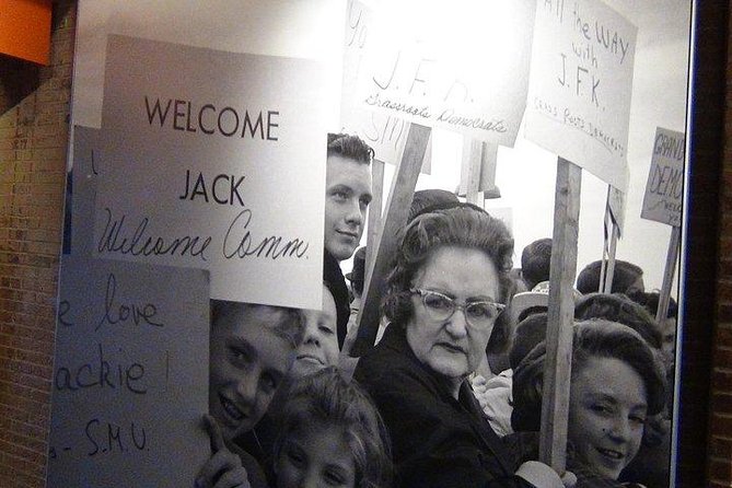 JFK Assassination and Museum Tour with Lee Harvey Oswald Rooming House - Texas Theatre stop in Oak Cliff, a historical palate cleanser