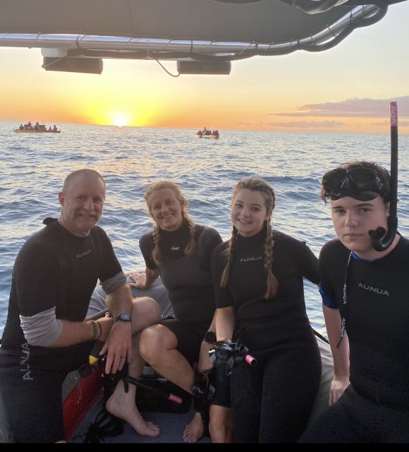 Kailua Kona: Manta Ray Night Snorkel Tour with Guide - The 15 minute ride out: short travel, real night conditions