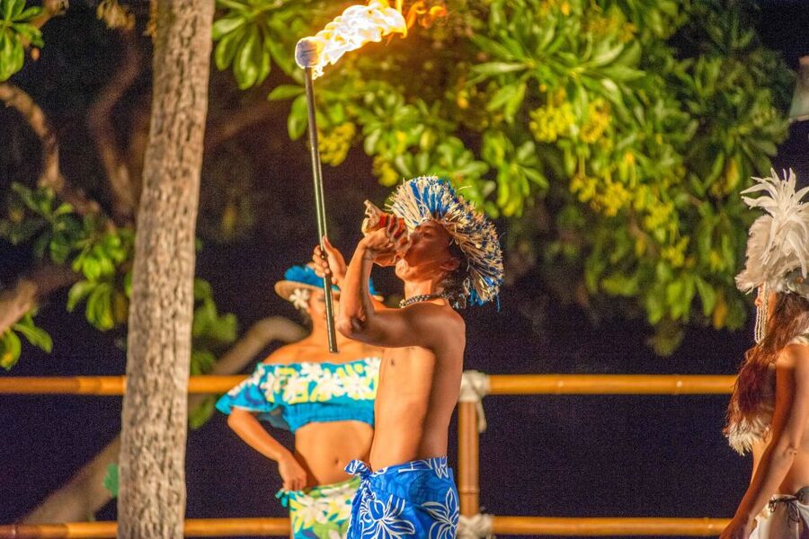 Kailua-Kona: Voyagers of the Pacific Luau with Buffet Dinner - Staff, Service, and the Little Things That Make It Smooth