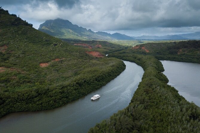 Kalapaki Kai Sunset Catamaran Cruise - Weather and sea conditions: what can change on your trip