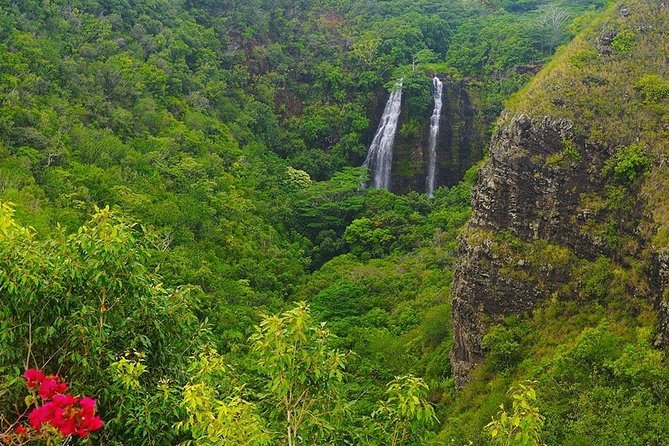 Kauai Highlights & Movie Sites - Jurassic Park Egg-Change and Raiders Country: Quick Stops with Big Story Power