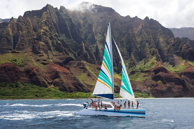 Kauai: Leila Na Pali Sunset Dinner Sail - Na Pali Coast State Wilderness Park: what you will see and why timing matters