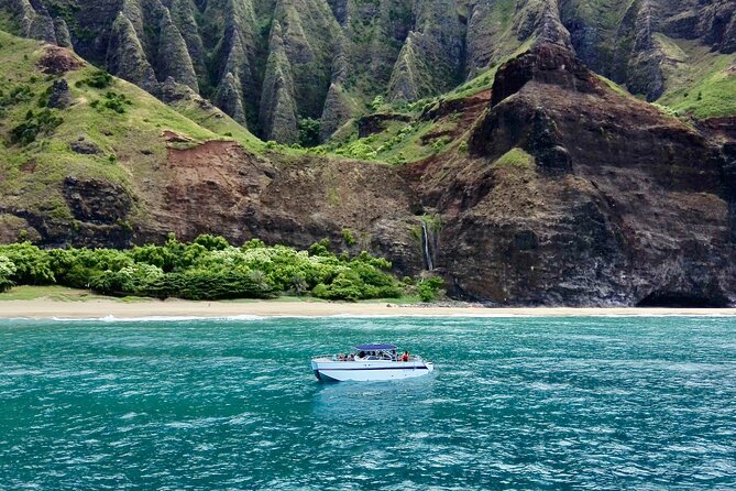 Kauai: Na Pali Coast Power Catamaran - Key highlights before you go