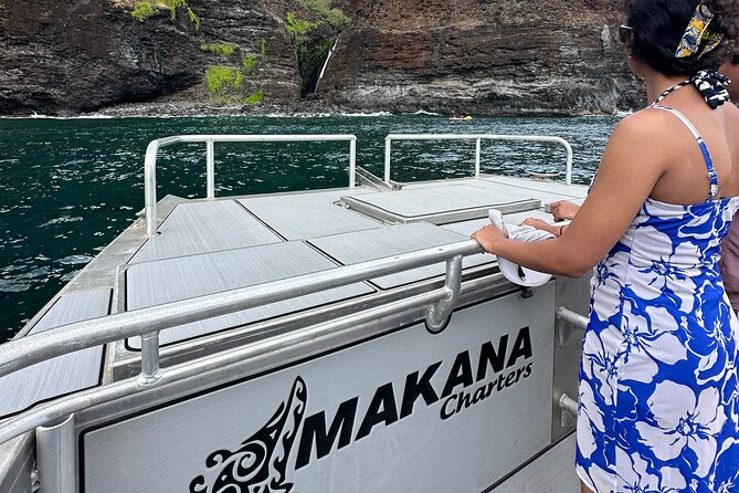 Kauai: NaPali Boat Tour on the Amelia K - Key highlights on the Amelia K NaPali tour