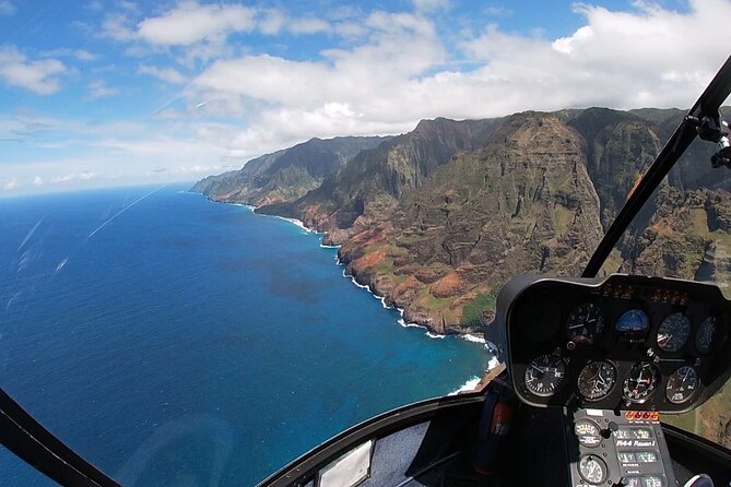 Kauai Private Doors-Off Helicopter: Ultimate Waterfalls & Canyons - The route: waterfalls, canyons, and cliff views in one flight