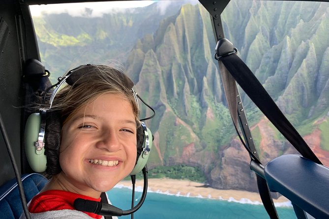 Kauai Private Doors-Off Helicopter: Ultimate Waterfalls & Canyons - Na Pali coast and Hanalei Bay: where cliffs own the view