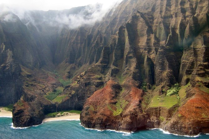 Kauai Private Doors-Off Helicopter: Ultimate Waterfalls & Canyons - Guaranteed window seats make this feel like a fair deal