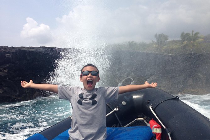 Kealakekua Bay Snorkeling Tour - 4 hour Kona Zodiac Adventure - Sea caves and lava tubes: why the boat route is part of the payoff