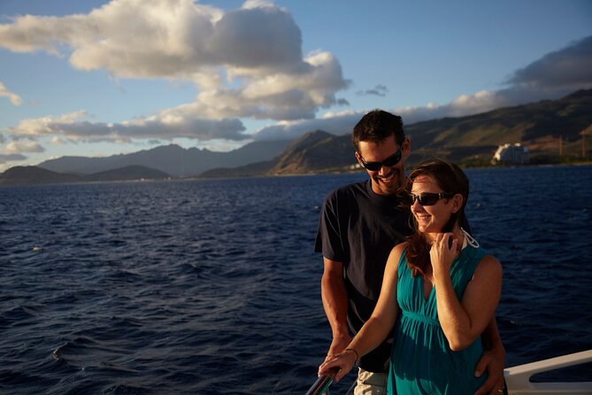 Kona Signature Catamaran Sunset Sail - What’s Actually Included: Drinks, Snacks, and That Surprise Food Factor