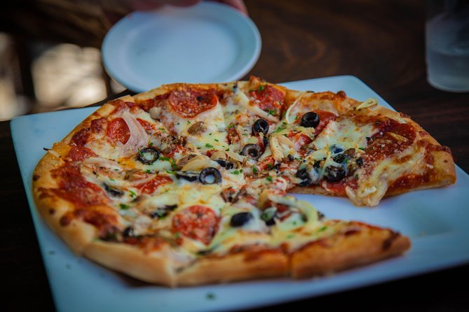 Kona Walking Food Tour - Food and drink pacing: tastings that keep you satisfied