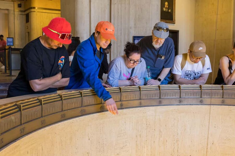 LA: Griffith Observatory Insider Tour - Why Griffith Observatory makes a smart “insider” day