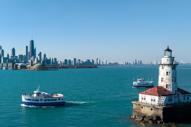 Lake Michigan Skyline Cruise in Chicago - On-board comforts: restroom, cash bar, lunch options, and staying warm