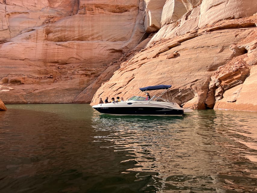 Lake Powell: Antelope Canyon 2-Hour Photo Boat Tour - The Chains Photo Stop: Where the Ride Starts to Feel More Sculpted