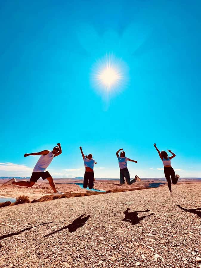 Las Vegas: Antelope Canyon Horseshoe Bend Tour & Lake Powell - Horseshoe Bend: the 1,000-foot drop and the sand walk you can’t skip