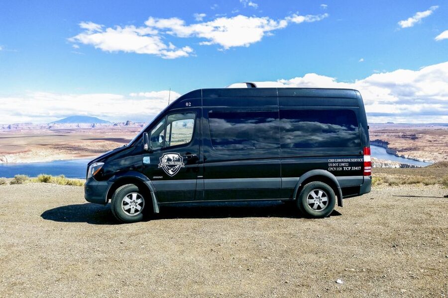 Las Vegas: Antelope Canyon & Horseshoe Bend with Lunch, WiFi - What to pack and how to handle the canyon hike