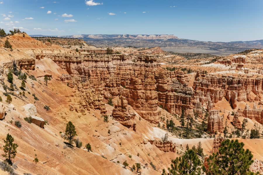 Las Vegas: Bryce and Zion National Parks Tour with Lunch - Guides: The Difference Between Seeing Parks and Understanding Them