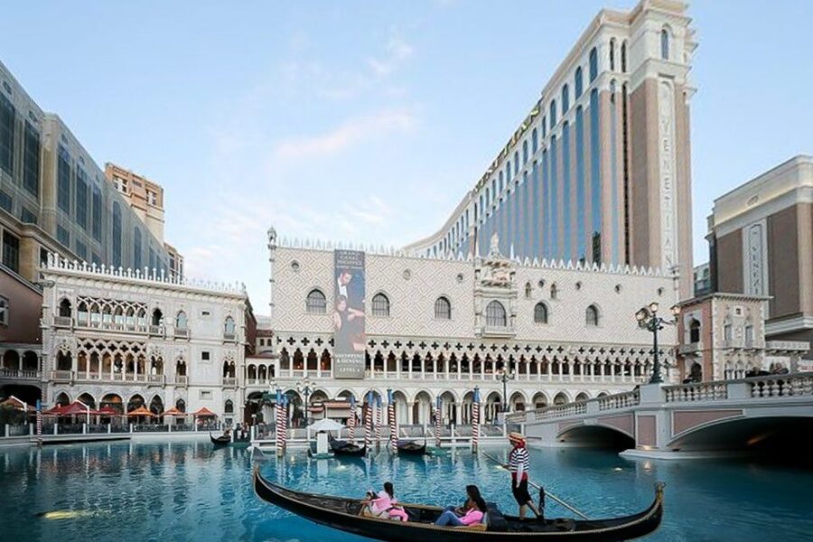 Las Vegas: Entry to Madame Tussauds with a Gondola Cruise - How the combo works in real life (Madame Tussauds plus the gondola)