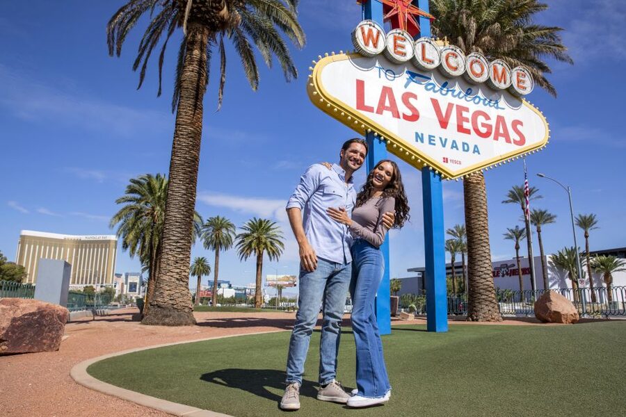Las Vegas Explorer Pass: Tickets for 2-7 Attractions - Hoover Dam Highlights Tour With a Guide Who Brings It to Life