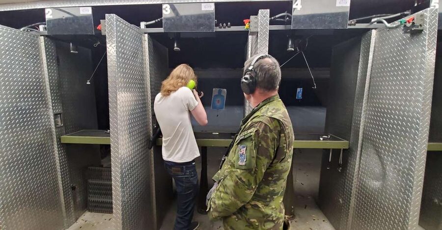 Las Vegas: Firearms Shooting Beginner’s Adventure - Your beginner firearm package: UZI or MP5 plus a 9mm handgun