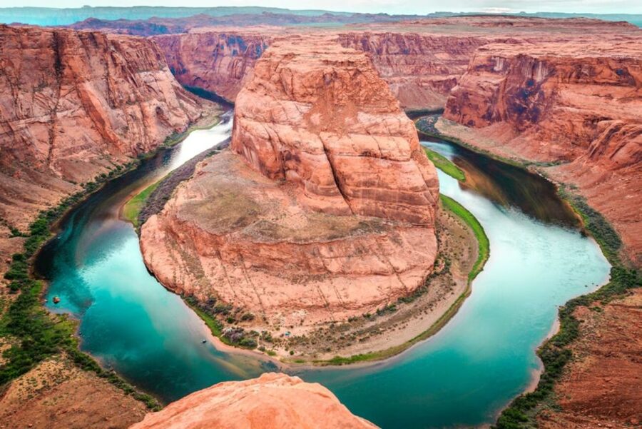 Las Vegas: Grand Canyon, Antelope Canyon, Horseshoe Bend - What to pack for canyon heat, ladders, and desert dust