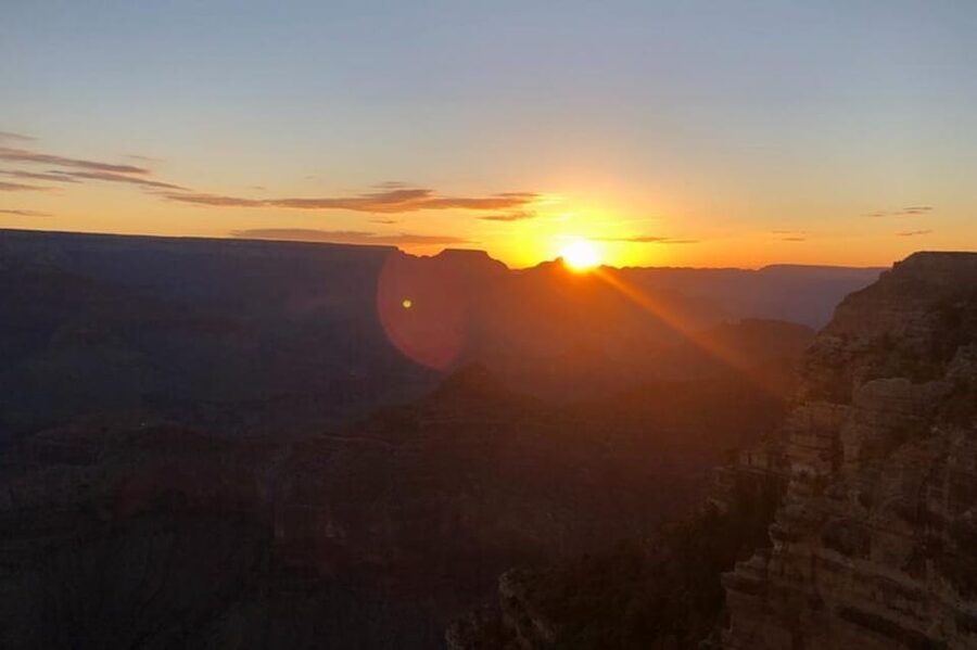 Las Vegas > Grand Canyon Sunrise + Antelope + Horseshoe Bend - Photo strategy: how the guides help you get the shot