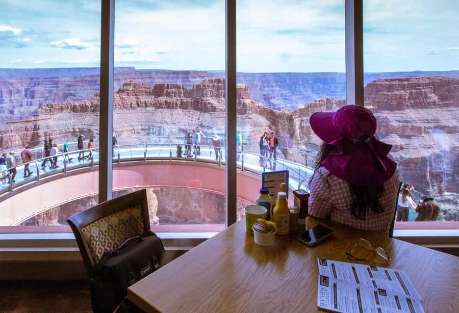 Las Vegas: Grand Canyon West & Hoover Dam Tour + Breakfast - Pickup, heat, and the small stuff that can affect your day