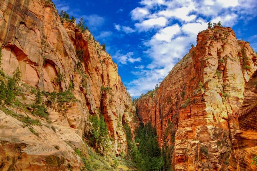 Las Vegas: Grand Canyon, Zion and Monument Valley 3-Day Tour - What to pack, so you can enjoy the hikes and the camps