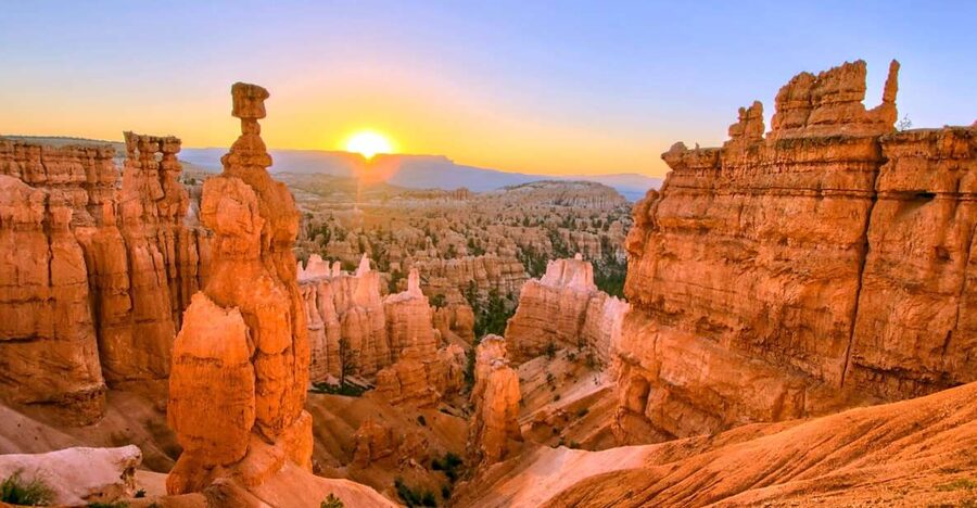 Las Vegas: Grand Canyon, Zion and Monument Valley 3-Day Tour - Bryce Canyon hoodoos and the kind of night you remember