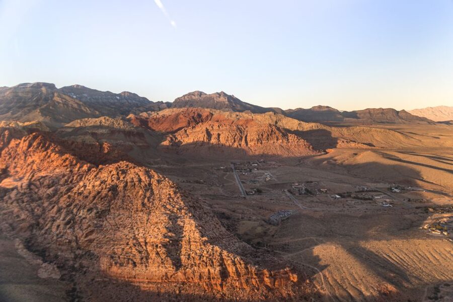 Las Vegas: Helicopter Night Flight over the Strip - Pilot Narration Matters More Than You’d Think