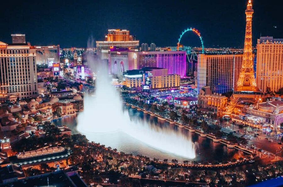 Las Vegas: Helicopter Tour of the Strip with Window Seats - Guaranteed window seats in an air-conditioned helicopter