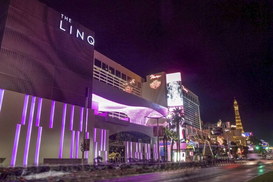 Las Vegas: High Roller Entry Ticket with In-Cabin Open Bar - Price and value, how $68 fits what you’re actually buying