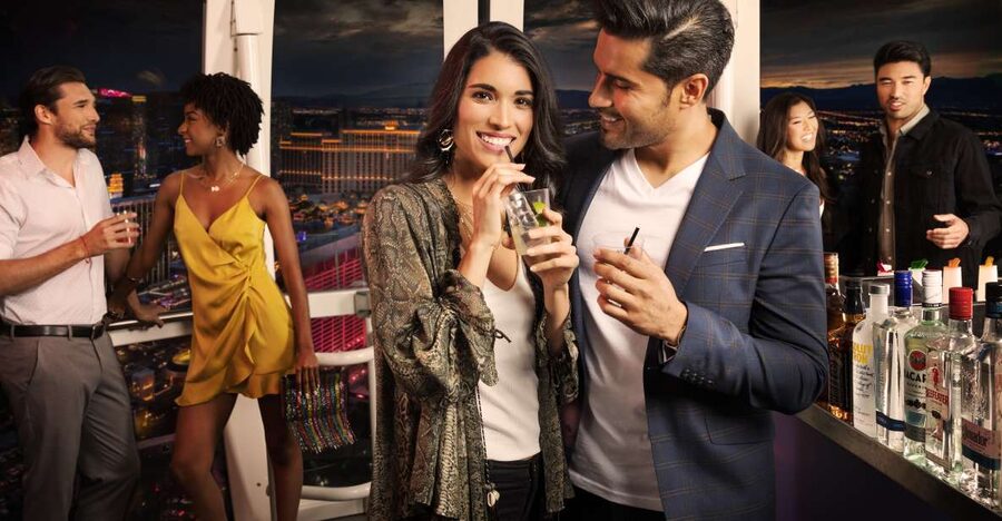 Las Vegas: High Roller Entry Ticket with In-Cabin Open Bar - Happy Half Hour open bar, what you really get during the 30 minutes