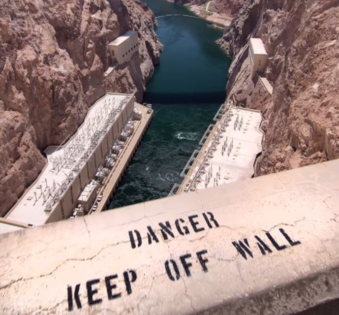 Las Vegas: Hoover Dam Express Tour - Lake Mead Views on the Way Out, Plus the Arizona and Nevada Perspective
