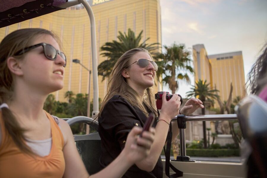 Las Vegas: Hop-on Hop-off Sightseeing Tour by Open-Top Bus - Atomic Golf add-on: a rare Vegas bonus that is actually useful