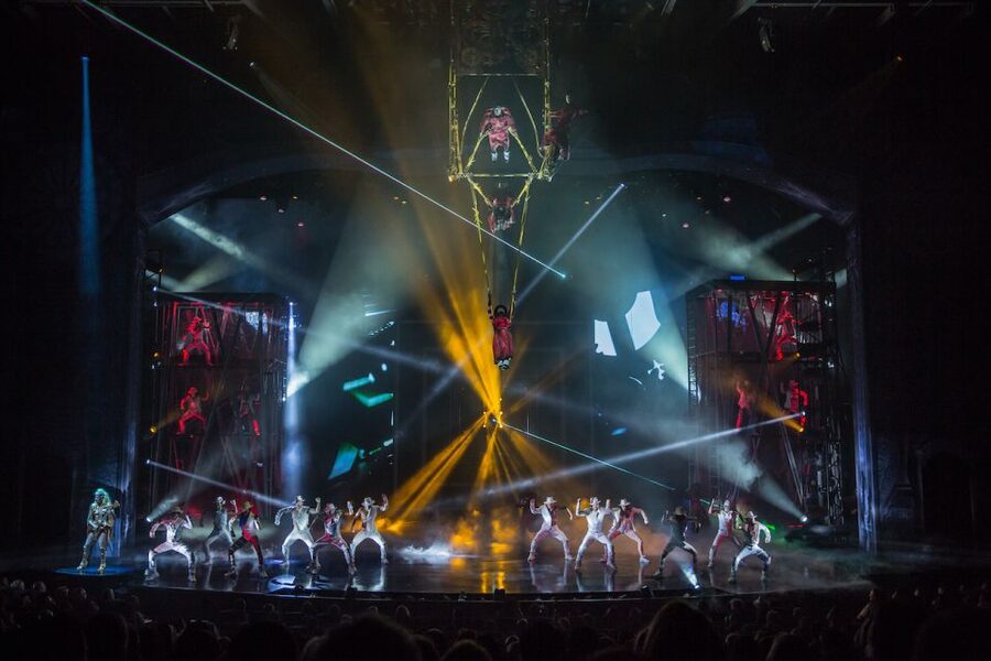 Las Vegas: Michael Jackson ONE by Cirque du Soleil Ticket - The four misfits story, and why it keeps the spectacle grounded
