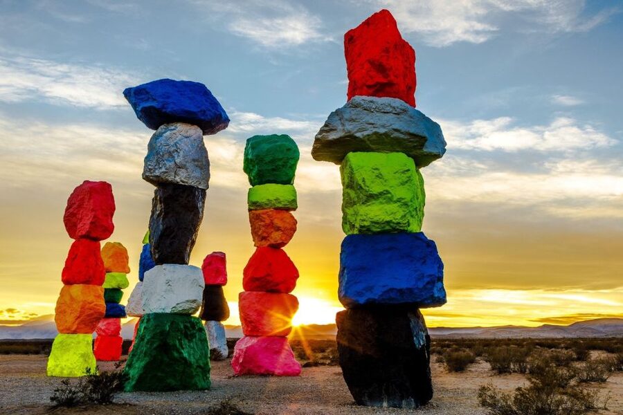 Las Vegas: Mojave Desert, 7 Magic Mountains, Vegas Sign Tour - Price and Value at $49: Why This Works for Short Timelines