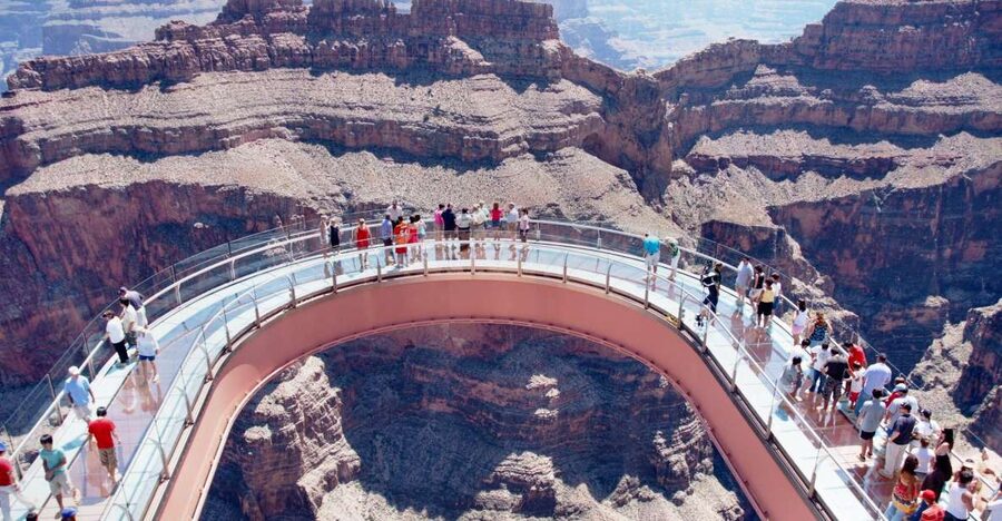 Las Vegas: Small Group Grand Canyon Skywalk, Hoover Dam Tour - Price and value: why $195 can make sense