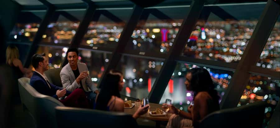 Las Vegas: STRAT Tower Observation Deck Ticket - Sunset to Night: The Best Viewing Window for City Lights