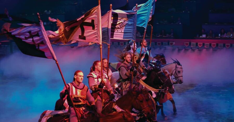 Las Vegas: Tournament of Kings Show at Excalibur - Getting Seated at Excalibur, Right by the Arena