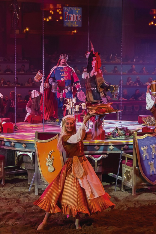 Las Vegas: Tournament of Kings Show at Excalibur - What Happens in the Tournament: Knights, Jousting, and Sword Play