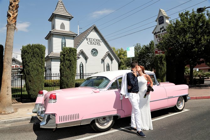 Las Vegas Wedding at A Special Memory Wedding Chapel - Arriving by Limousine: The Biggest Part of the Vegas Feeling