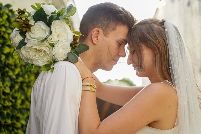 Las Vegas Wedding at The Little Vegas Chapel - Legal wedding basics: Nevada marriage license rules in plain English