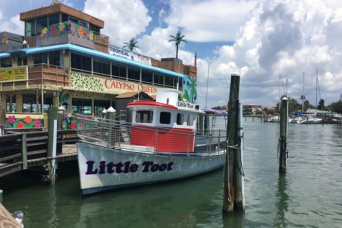 Little Toot Dolphin Adventure at Clearwater Beach - Little Toot on Clearwater Harbor: The big wake dolphin idea