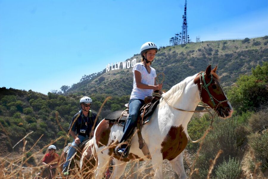 Los Angeles: 2-Hour Hollywood Trail Horseback Riding Tour - Getting mounted and knowing the 2-hour pace