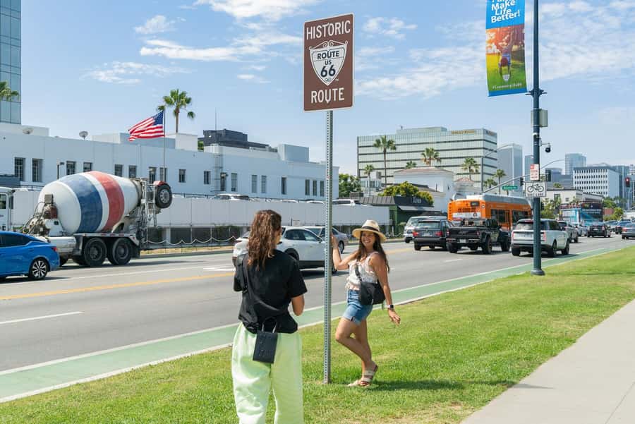 Los Angeles: Celebrity Homes and Hollywood Open-Air Bus Tour - Key Highlights You Will Actually Care About