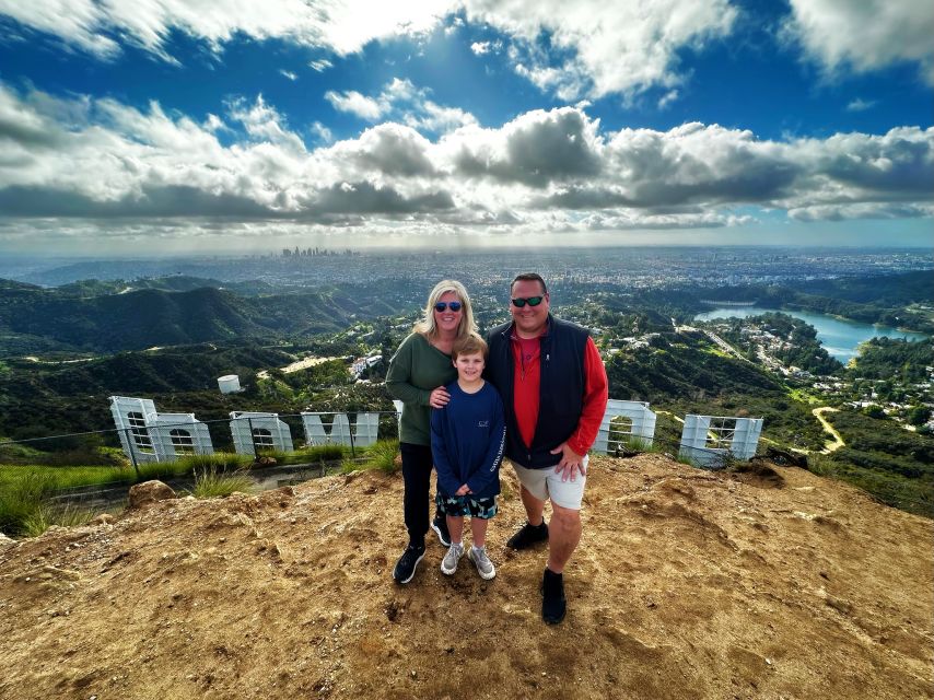Los Angeles: Front & Back of Hollywood Sign Hike Guided Tour - Where to meet and how to find the group fast
